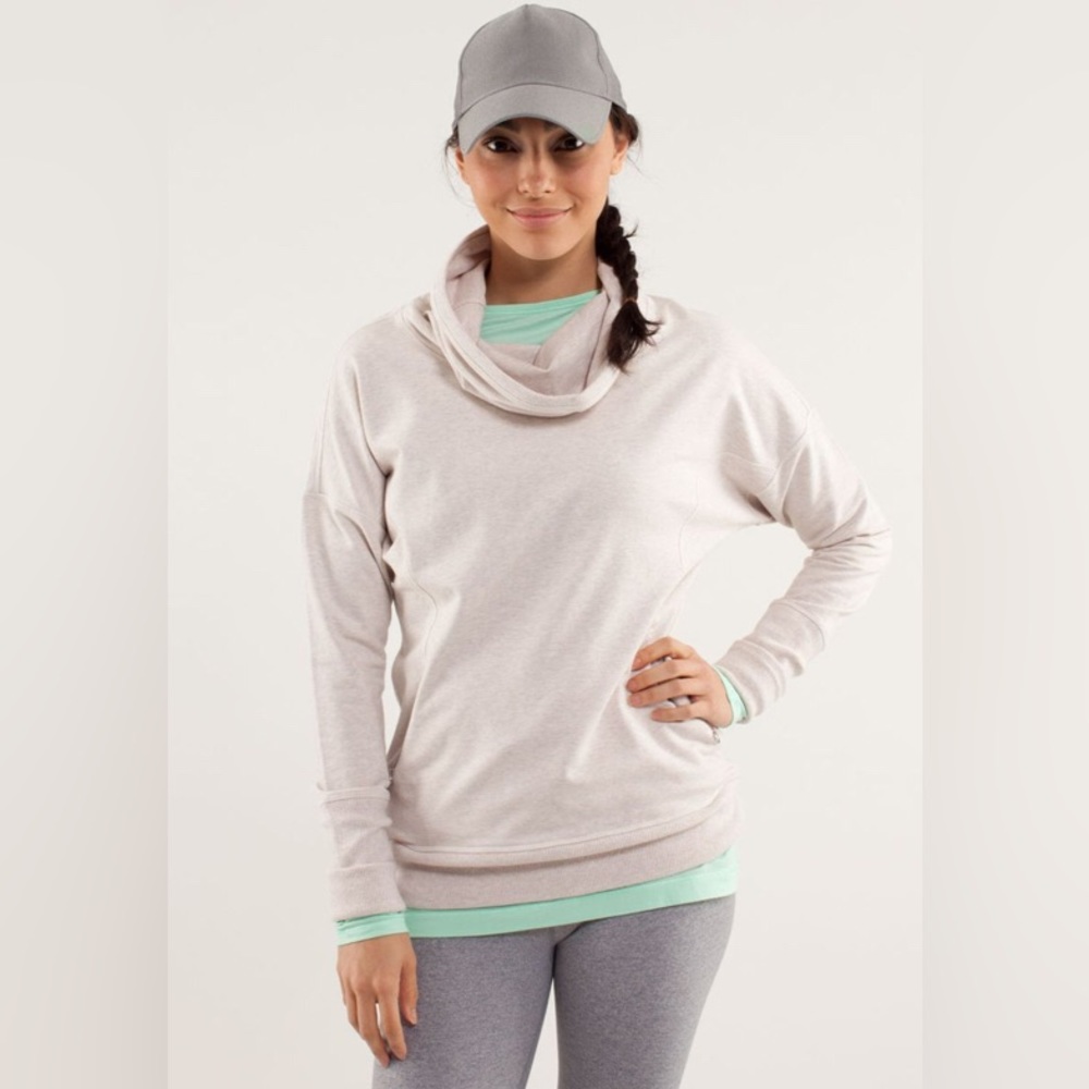 Lululemon Rest Day Pullover
Dune